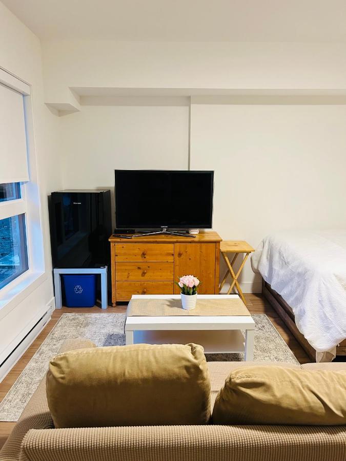 Victoria Private Studio Suite Colwood Kültér fotó